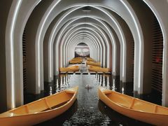 -涨巢·潮玩水疗局