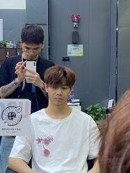 -藤野造型专业烫染接发