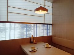 靠窗位-隅乐胡椒虾·台湾菜·团建(皇岗店)