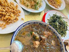 -华龙特色大骨鸡农家菜馆