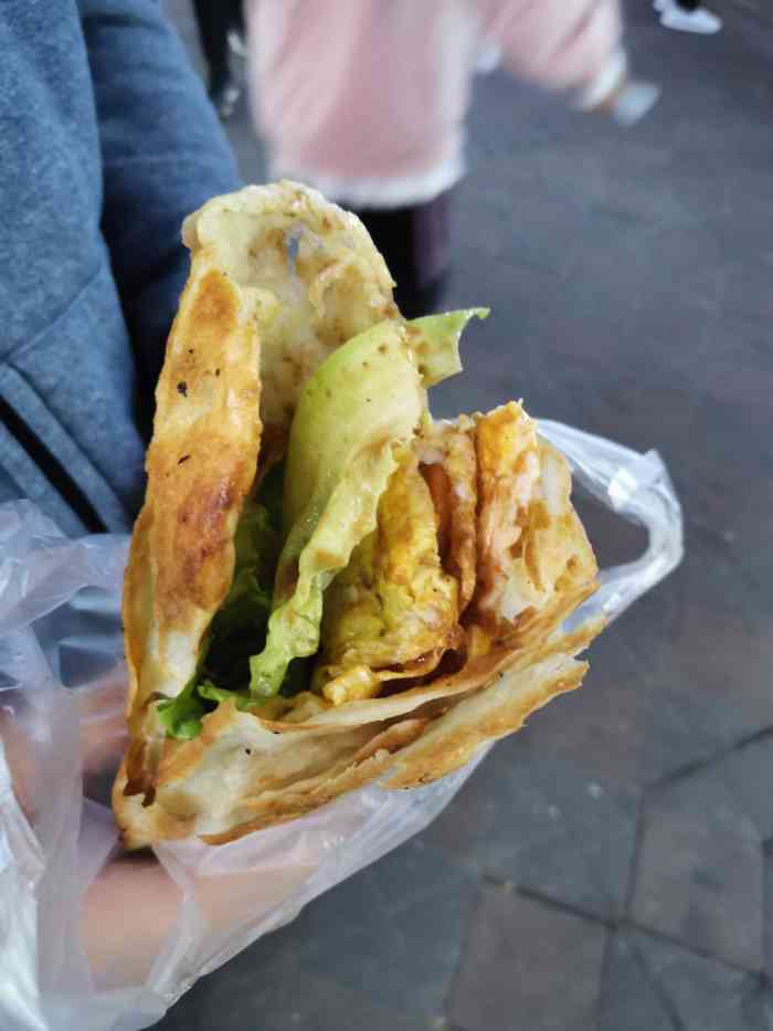 徐州胡记鸡蛋灌饼-"超级超级超级好吃每次来后街都要买一个,.