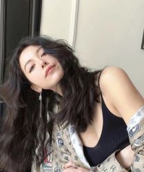 -苑苑发型设计
