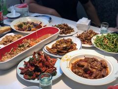 -嗨辣小聚·盘锦河蟹·海鲜烧烤龙虾(盘锦十年好店)