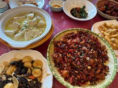 -侬佳蒸菜馆(听潮店)