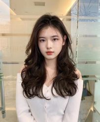 -妃格美发沙龙·烫发·染发