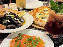 -Common Table · Brunch & Coffee