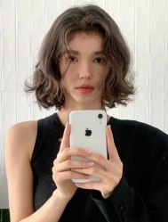 -BULB STUDIO 巴柏明星发型工作室