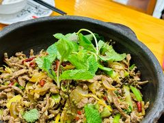 -榕江牛瘪牛肉火锅