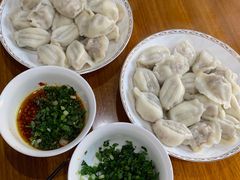 -周家大连水饺(美专校街店)