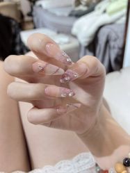 -UGIRL有个美甲