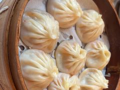 -馋三尺蟹粉小笼(人民广场店)