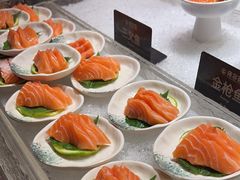-雍容荟帝王蟹活龙虾展台自助(IFS黑金店)