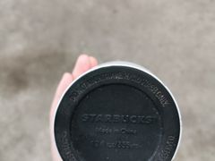 -星巴克(杭州西湖银泰1F店)