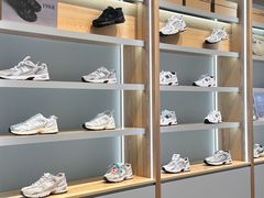 -王府井奥莱棋盘山小镇