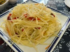 -八两八金·莱芜特色炒鸡(市南漳浦路店)