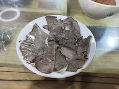 -陇上全荟兰州传统牛肉面(延吉路店)