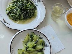 清炒小青菜-七的湖·晚芳亭·阳澄湖农家菜·大闸蟹(莲花岛店)
