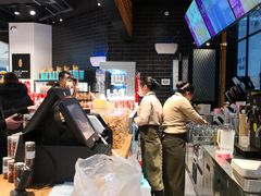 -格瑞思动物奶油生日蛋糕(圆融店)
