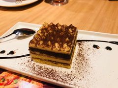 -必胜客(WOW黄骅华贸店)