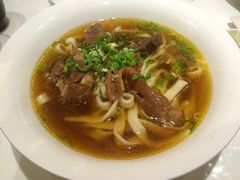 -天下三绝 牛肉面/红酒