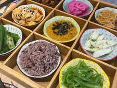 -轻蔬不用等·素食(江苏路店)