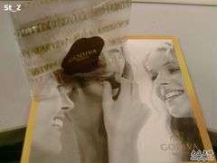 活动领取的~-GODIVA(港汇恒隆广场)
