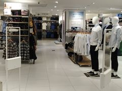 -优衣库(上海正大广场店)