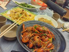 -肥肥虾庄·金牌油焖大虾(东湖欢乐谷店)