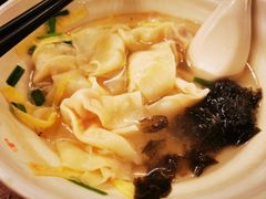 虾肉大馄饨-三两春肚肺汤(崂山路店)