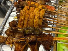 -烤满分·东北烧烤(首经贸店)