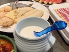 -牛YO寿喜烧·铁板烧和牛火锅自助(市府恒隆店)