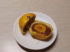 莲蓉蛋黄酥-鲍师傅糕点(春熙路店)