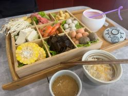 -月满阁月子中心(莲湖区店)