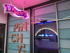 -Pinchy's Lobster & Champagne Bar