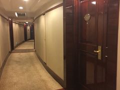 -深圳富苑皇冠假日套房酒店