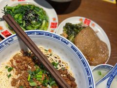 -辣肉面大王(天平路店)