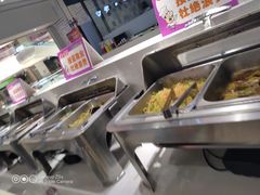 自助取餐区-梦航彩虹之约自助餐厅(华府天地店)