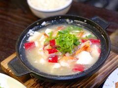 海鲜豆腐煲-春梅里卤鹅馆·47年老字号(中山路店)