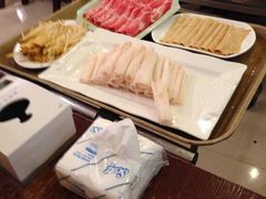 -小天鹅火锅·一线江景洪鼎旗舰店(洪崖洞店)