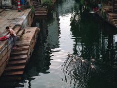 -丝绸小镇荻港古村