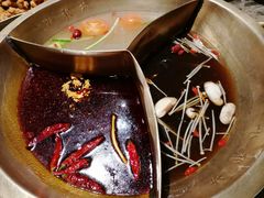 奔驰三味锅-小龙坎老火锅(金柏林店)