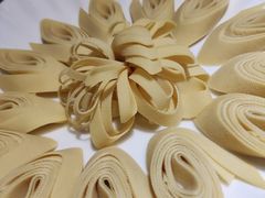 -泓炙颐凤鲜海鲜火锅料理(桐乡店)