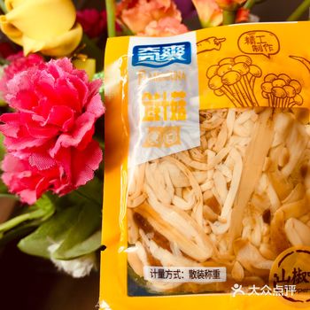 ●奇爽山椒味金针菇 ●品牌：奇爽 ●品名：金针菇