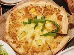 -mordew加州日记西餐&小酒馆(新天地店)