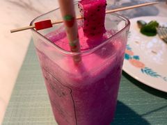 火龙果奶昔-蜜桃花开·中西融合菜E&W(南长街店)