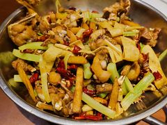 干锅牛蛙-馋嘴蛙火锅