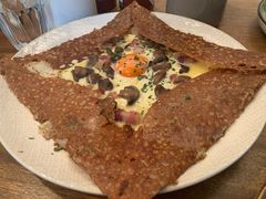 鸡蛋蘑菇熏肉荞麦可丽饼-RAC BAR(安福路店)