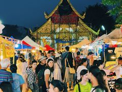 -周日夜市