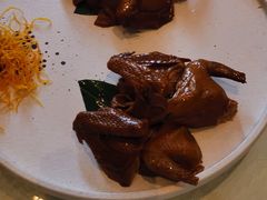 吮指乳鸽-旺顺阁鱼头泡饼(小红门店)
