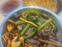 -柳州肥姨妈大骨螺蛳粉(万达中心店)